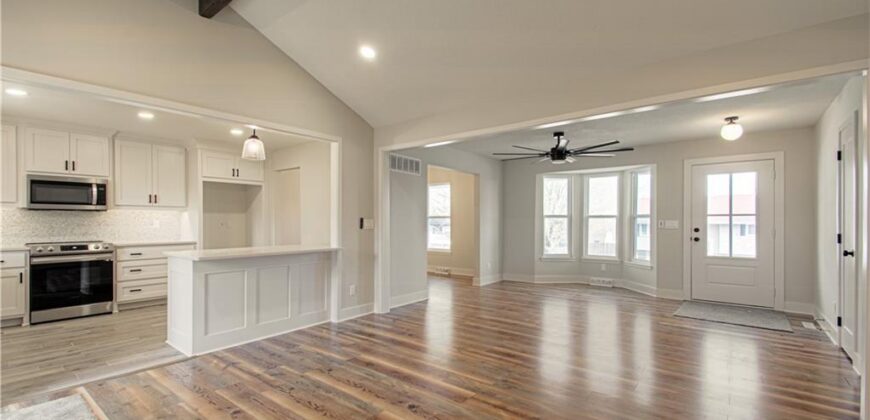 14401 NW 67th Street, Parkville, MO 64152