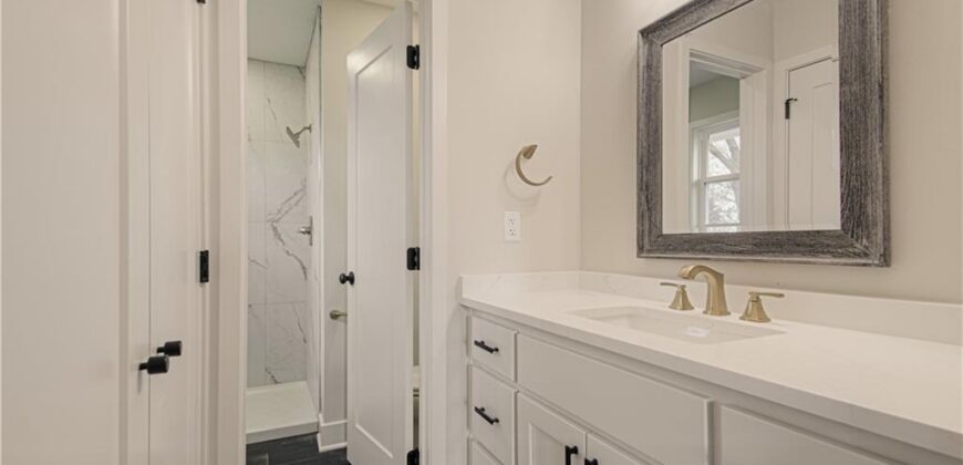 14401 NW 67th Street, Parkville, MO 64152