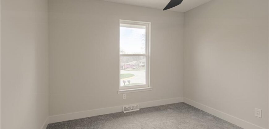 14401 NW 67th Street, Parkville, MO 64152