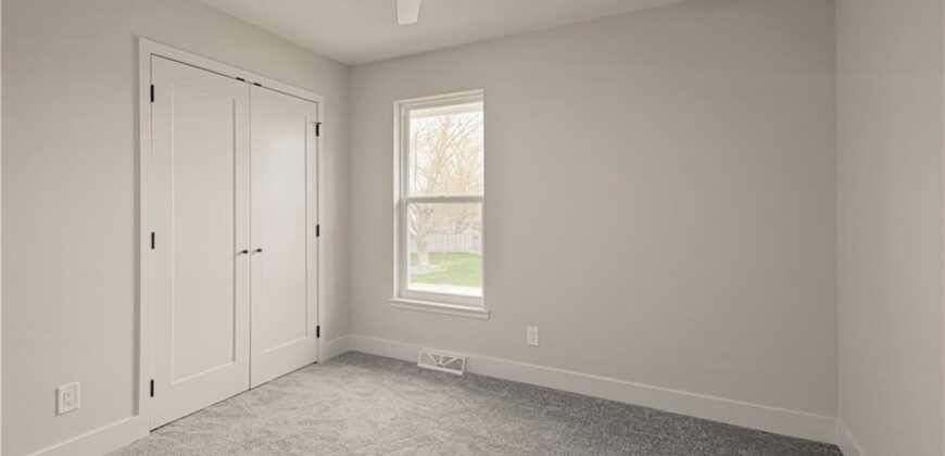 14401 NW 67th Street, Parkville, MO 64152