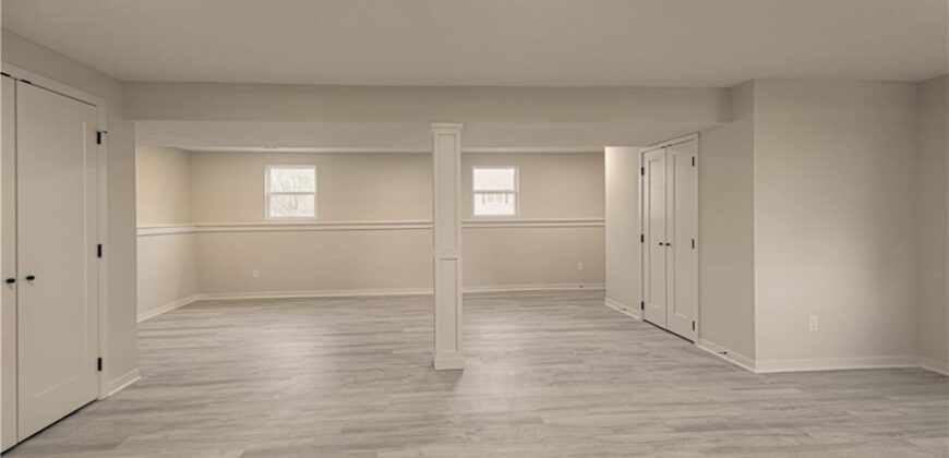 14401 NW 67th Street, Parkville, MO 64152