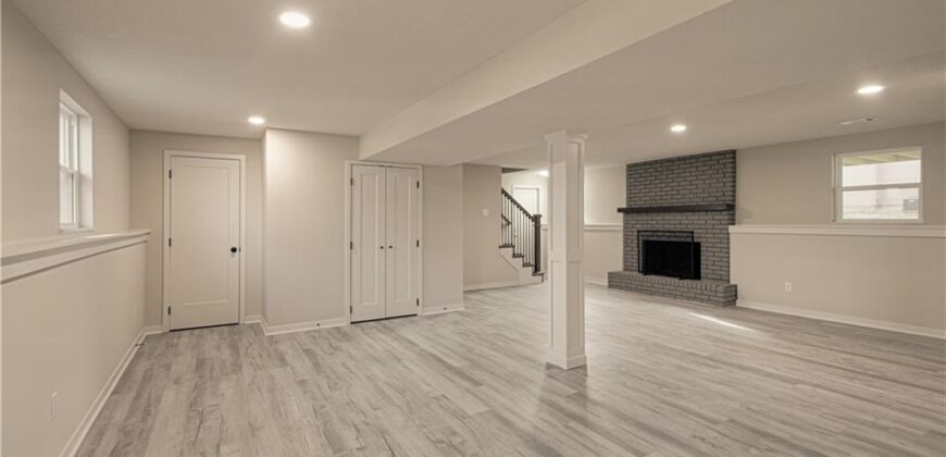 14401 NW 67th Street, Parkville, MO 64152