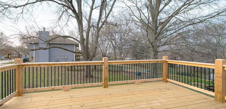 14401 NW 67th Street, Parkville, MO 64152