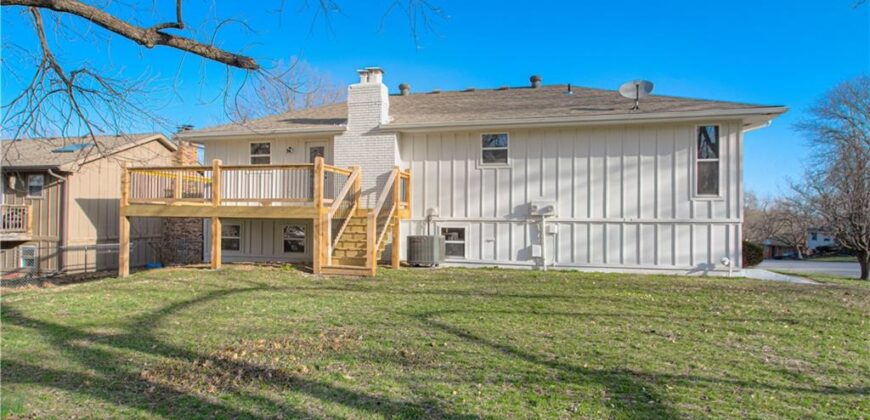14401 NW 67th Street, Parkville, MO 64152