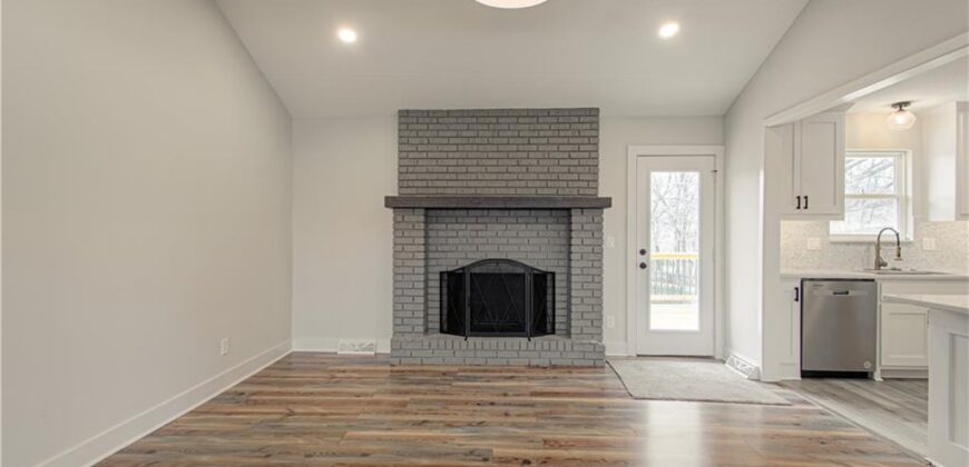 14401 NW 67th Street, Parkville, MO 64152