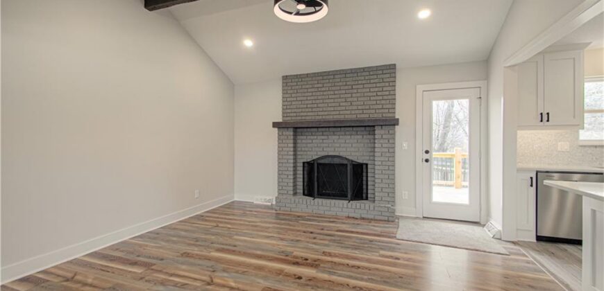 14401 NW 67th Street, Parkville, MO 64152