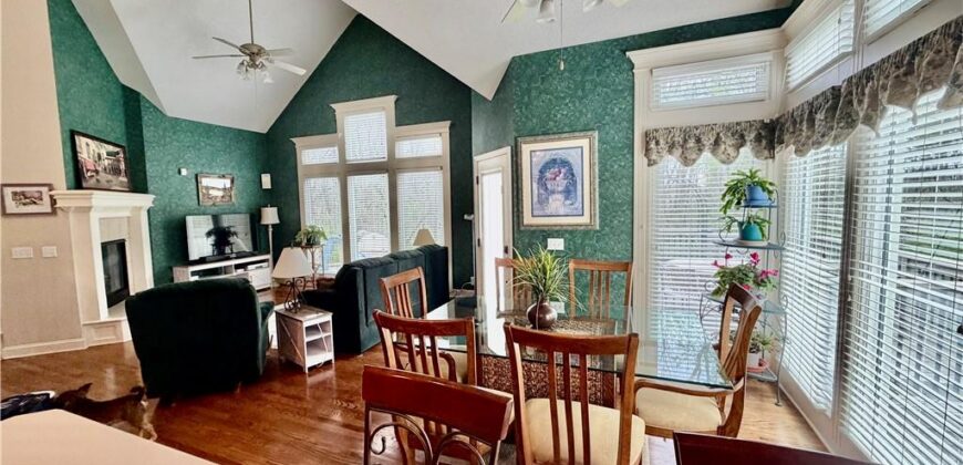 14921 Black Oak Drive, Smithville, MO 64089