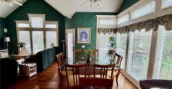 14921 Black Oak Drive, Smithville, MO 64089