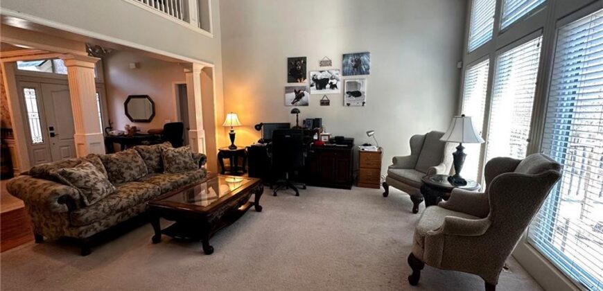 14921 Black Oak Drive, Smithville, MO 64089