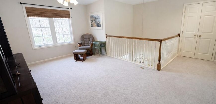 14921 Black Oak Drive, Smithville, MO 64089