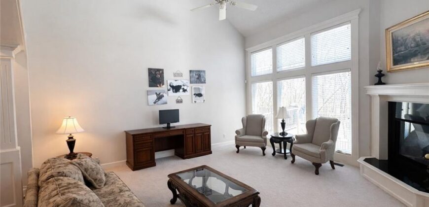 14921 Black Oak Drive, Smithville, MO 64089