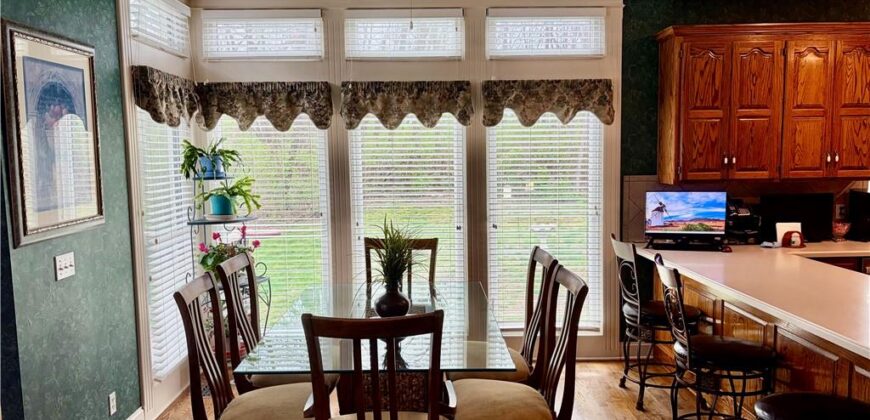 14921 Black Oak Drive, Smithville, MO 64089