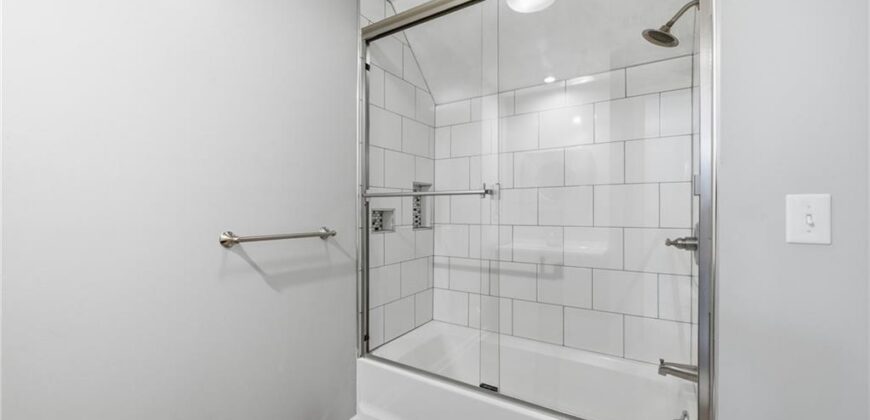 7219 NW 85th Street, Kansas City, MO 64153