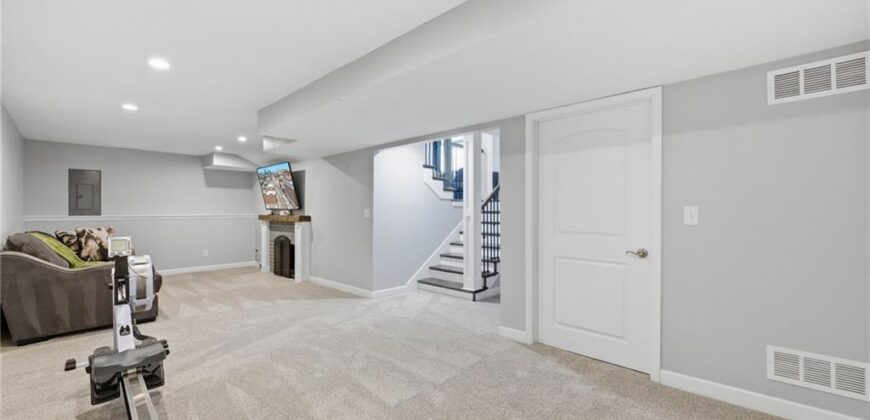 7219 NW 85th Street, Kansas City, MO 64153