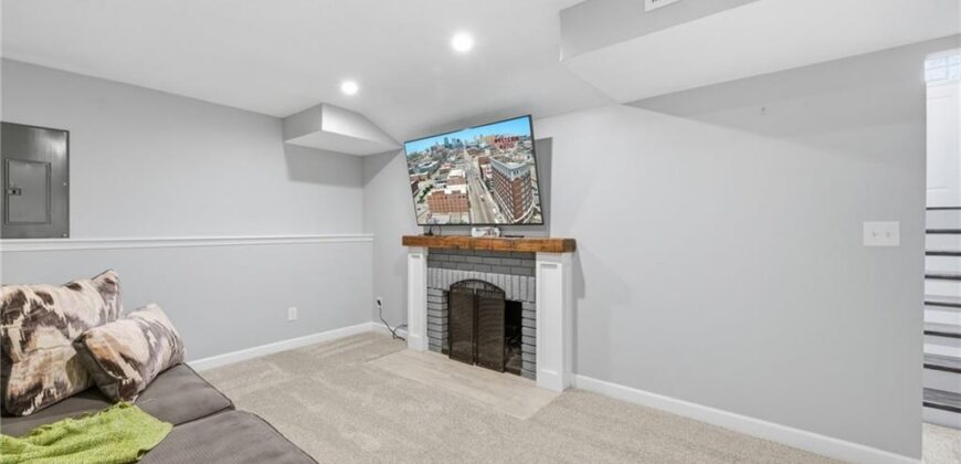 7219 NW 85th Street, Kansas City, MO 64153