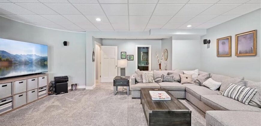 9519 N Lane Avenue, Kansas City, MO 64157