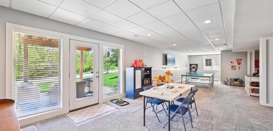 9519 N Lane Avenue, Kansas City, MO 64157