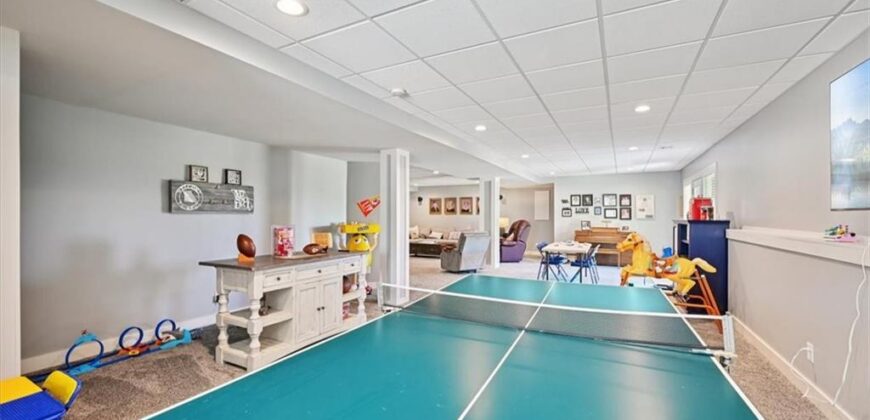 9519 N Lane Avenue, Kansas City, MO 64157