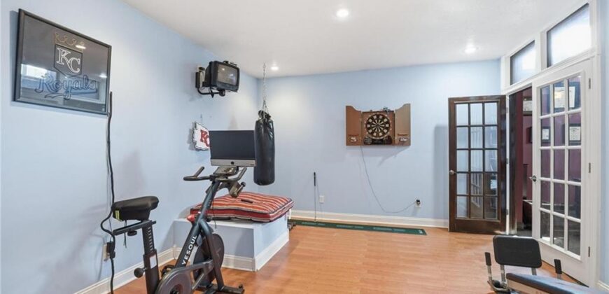 8509 N Eastern Avenue, Kansas City, MO 64157