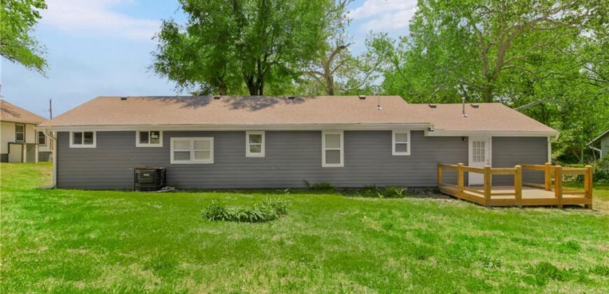 2308 NW 53rd Terrace, Kansas City, MO 64151