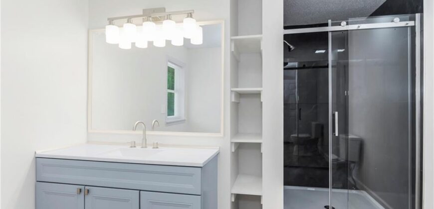 2308 NW 53rd Terrace, Kansas City, MO 64151