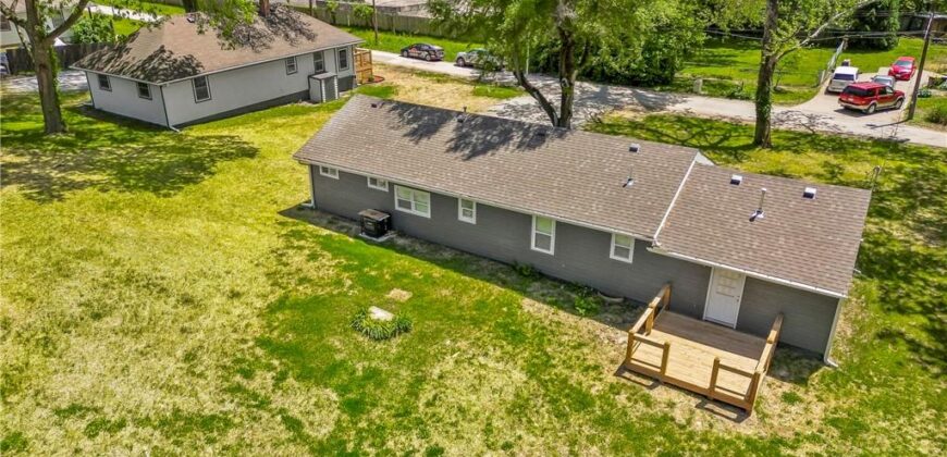 2308 NW 53rd Terrace, Kansas City, MO 64151
