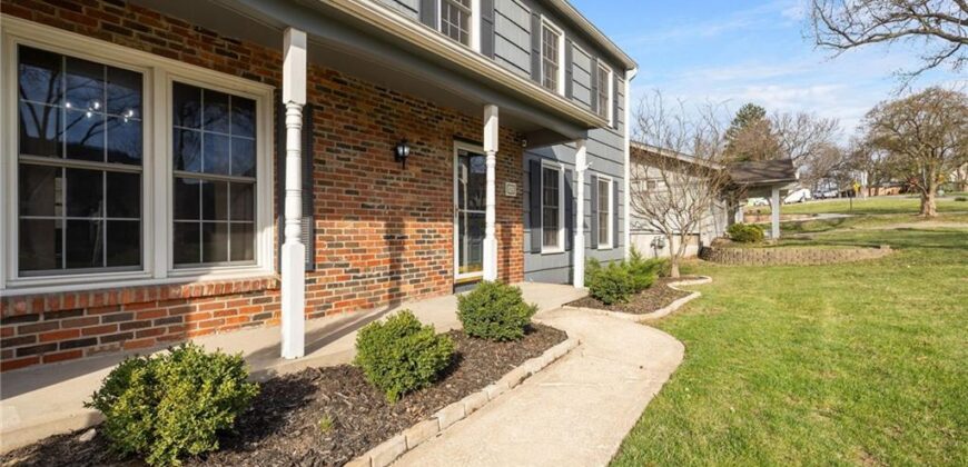 412 NW Briarcliff Road, Kansas City, MO 64116