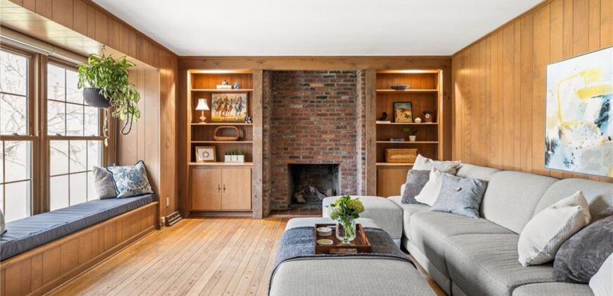 412 NW Briarcliff Road, Kansas City, MO 64116