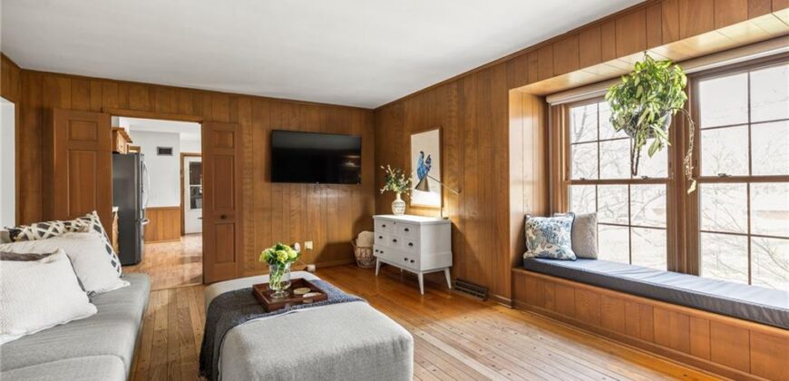 412 NW Briarcliff Road, Kansas City, MO 64116