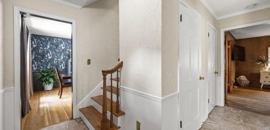 412 NW Briarcliff Road, Kansas City, MO 64116