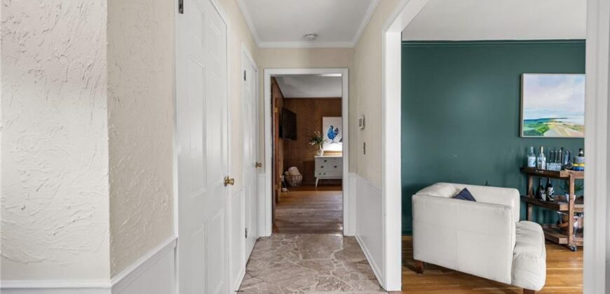 412 NW Briarcliff Road, Kansas City, MO 64116