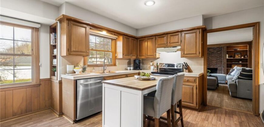 412 NW Briarcliff Road, Kansas City, MO 64116