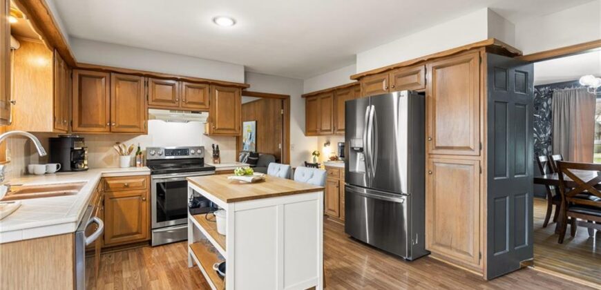 412 NW Briarcliff Road, Kansas City, MO 64116