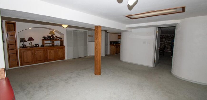 14 NW 40th Street, Kansas City, MO 64116