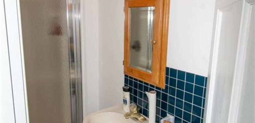 14 NW 40th Street, Kansas City, MO 64116