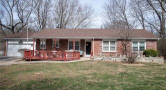 14 NW 40th Street, Kansas City, MO 64116