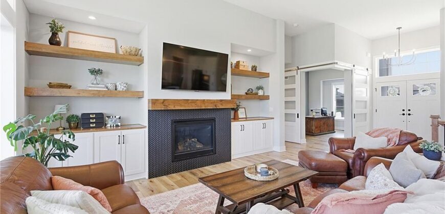 18120 N Peach Blossom Drive, Platte City, MO 64079