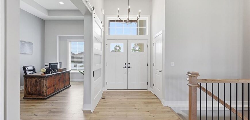 18120 N Peach Blossom Drive, Platte City, MO 64079