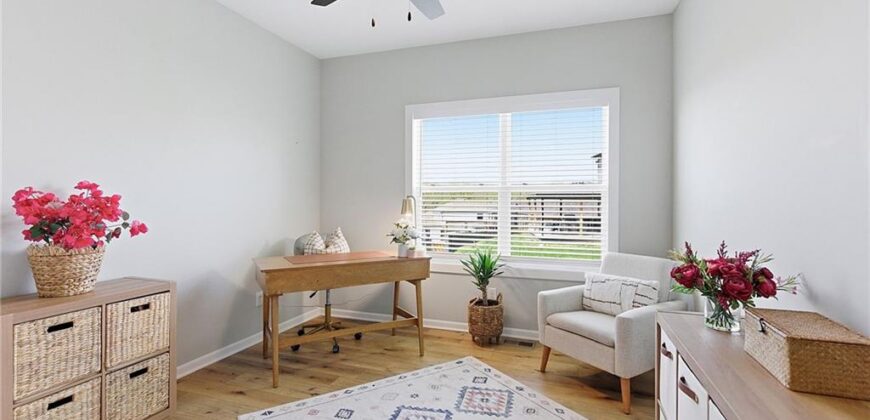 18120 N Peach Blossom Drive, Platte City, MO 64079