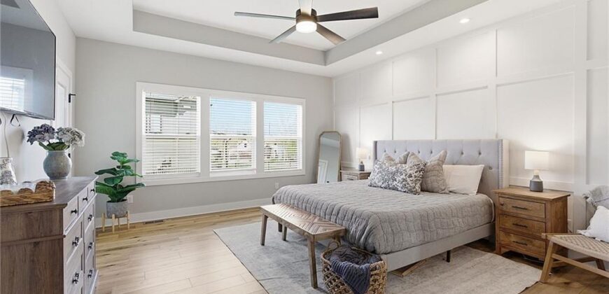 18120 N Peach Blossom Drive, Platte City, MO 64079