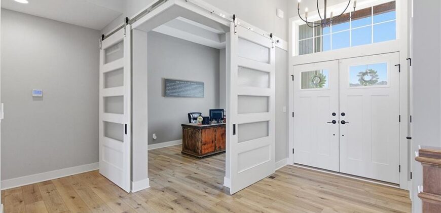 18120 N Peach Blossom Drive, Platte City, MO 64079