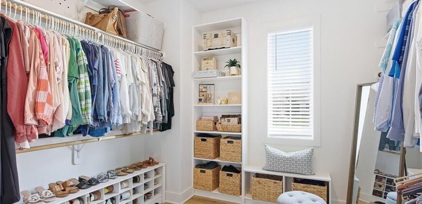 18120 N Peach Blossom Drive, Platte City, MO 64079