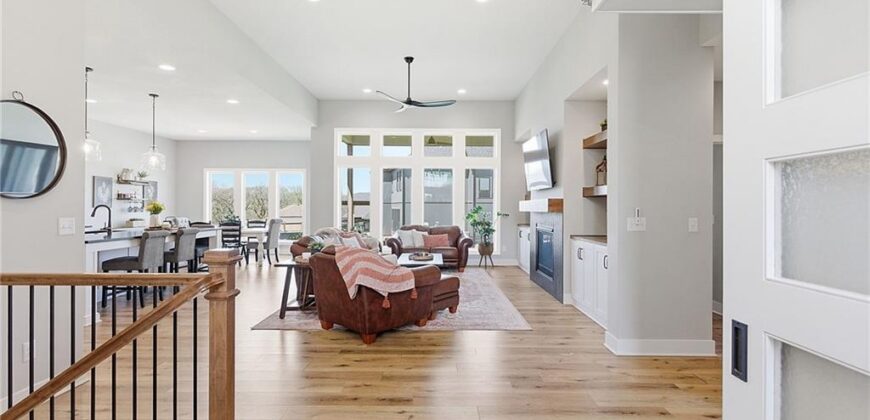 18120 N Peach Blossom Drive, Platte City, MO 64079