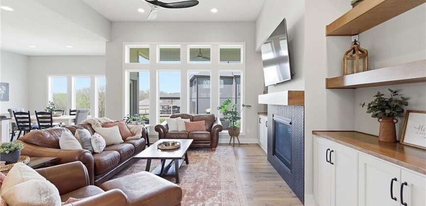 18120 N Peach Blossom Drive, Platte City, MO 64079