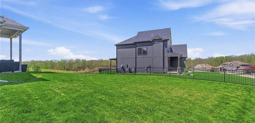 18120 N Peach Blossom Drive, Platte City, MO 64079