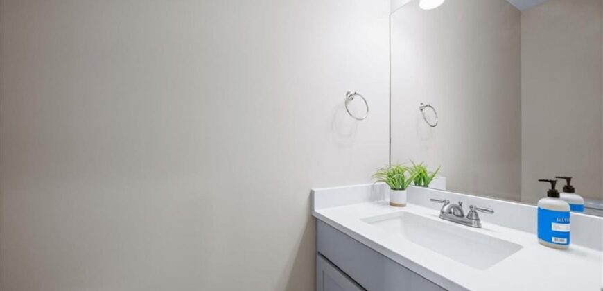 6809 Prairie Lane, Parkville, MO 64152