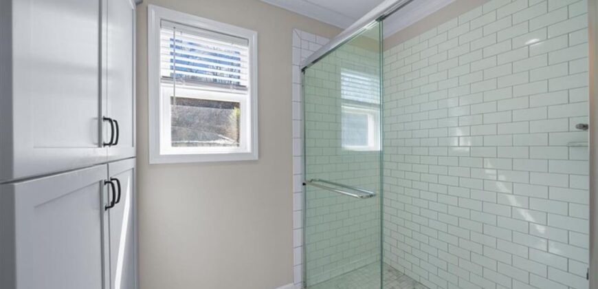 6809 Prairie Lane, Parkville, MO 64152