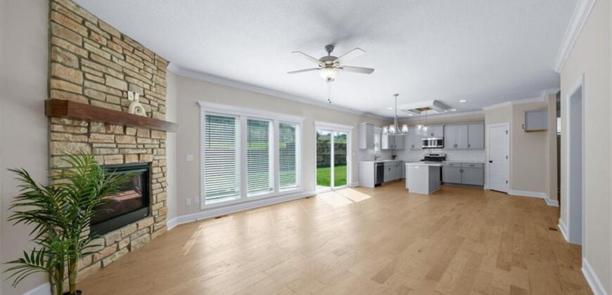 6809 Prairie Lane, Parkville, MO 64152