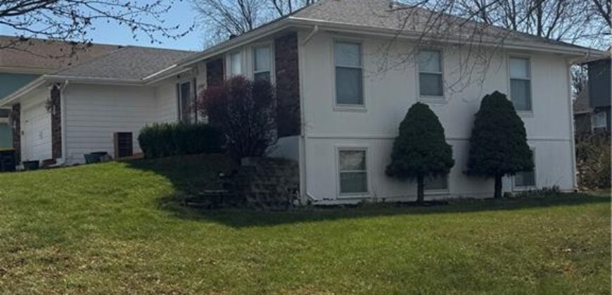 813 Dogwood Street, Excelsior Springs, MO 64024