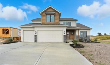 10407 N Liberty Street, Kansas City, MO 64155